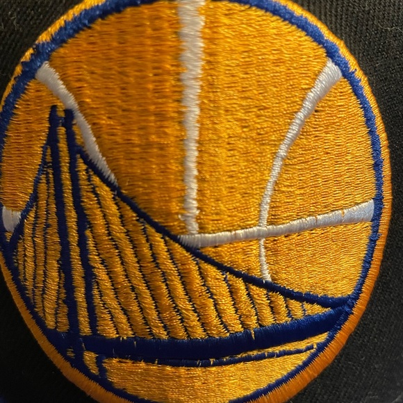 New Mitchell and Ness NBA Warriors black and blue with gold seal baseball cap - Picture 3 of 6